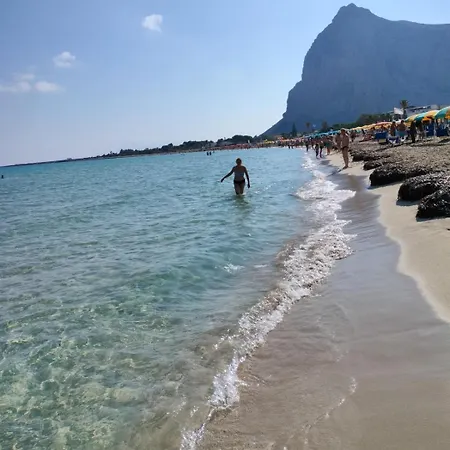 L'isola Nel Mare